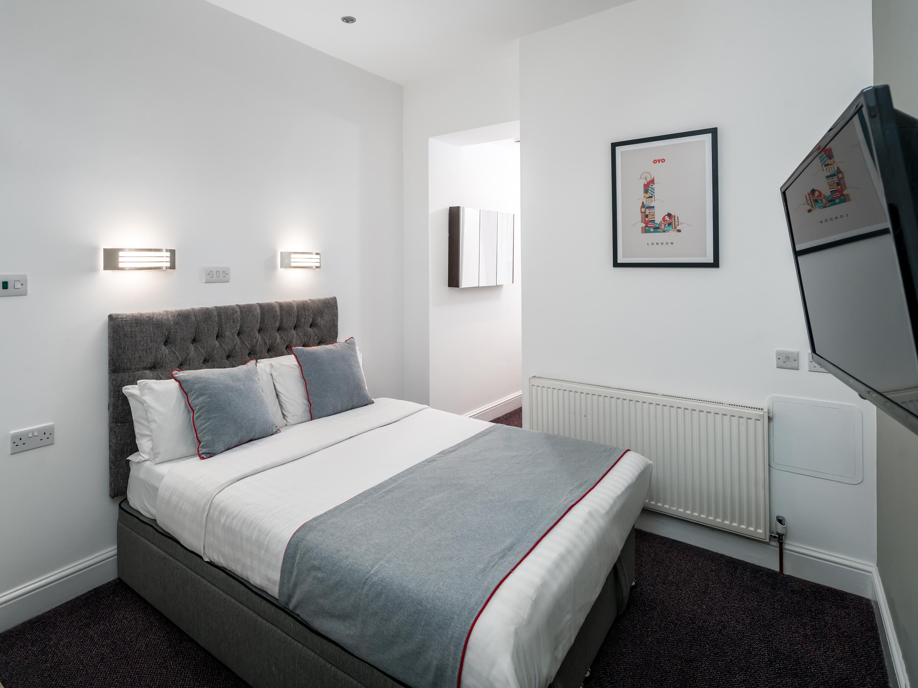 Apollo Hotel Kings Cross Лондон Екстериор снимка